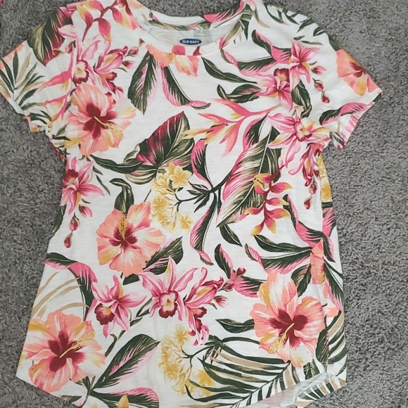 Old Navy T-shirt - Picture 1 of 1